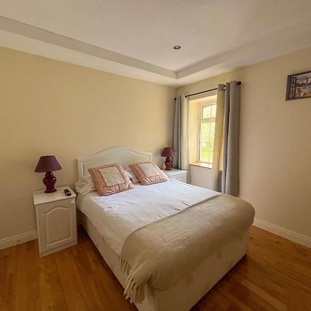 Woodville Lodge Guesthouse คิลลาร์นีย์ ภายนอก รูปภาพ