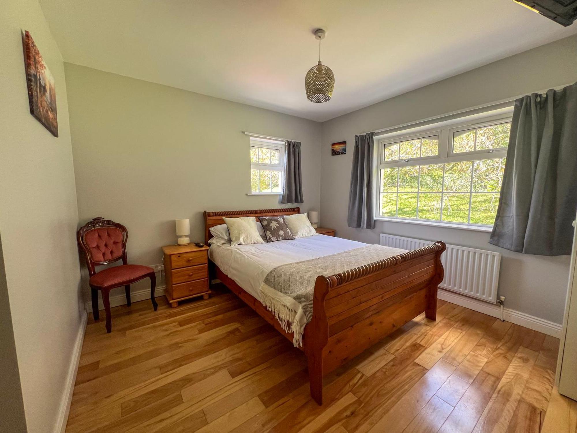 Woodville Lodge Guesthouse คิลลาร์นีย์ ภายนอก รูปภาพ