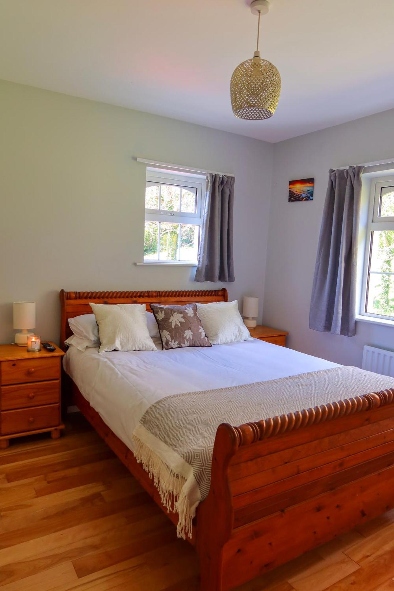 Woodville Lodge Guesthouse คิลลาร์นีย์ ภายนอก รูปภาพ